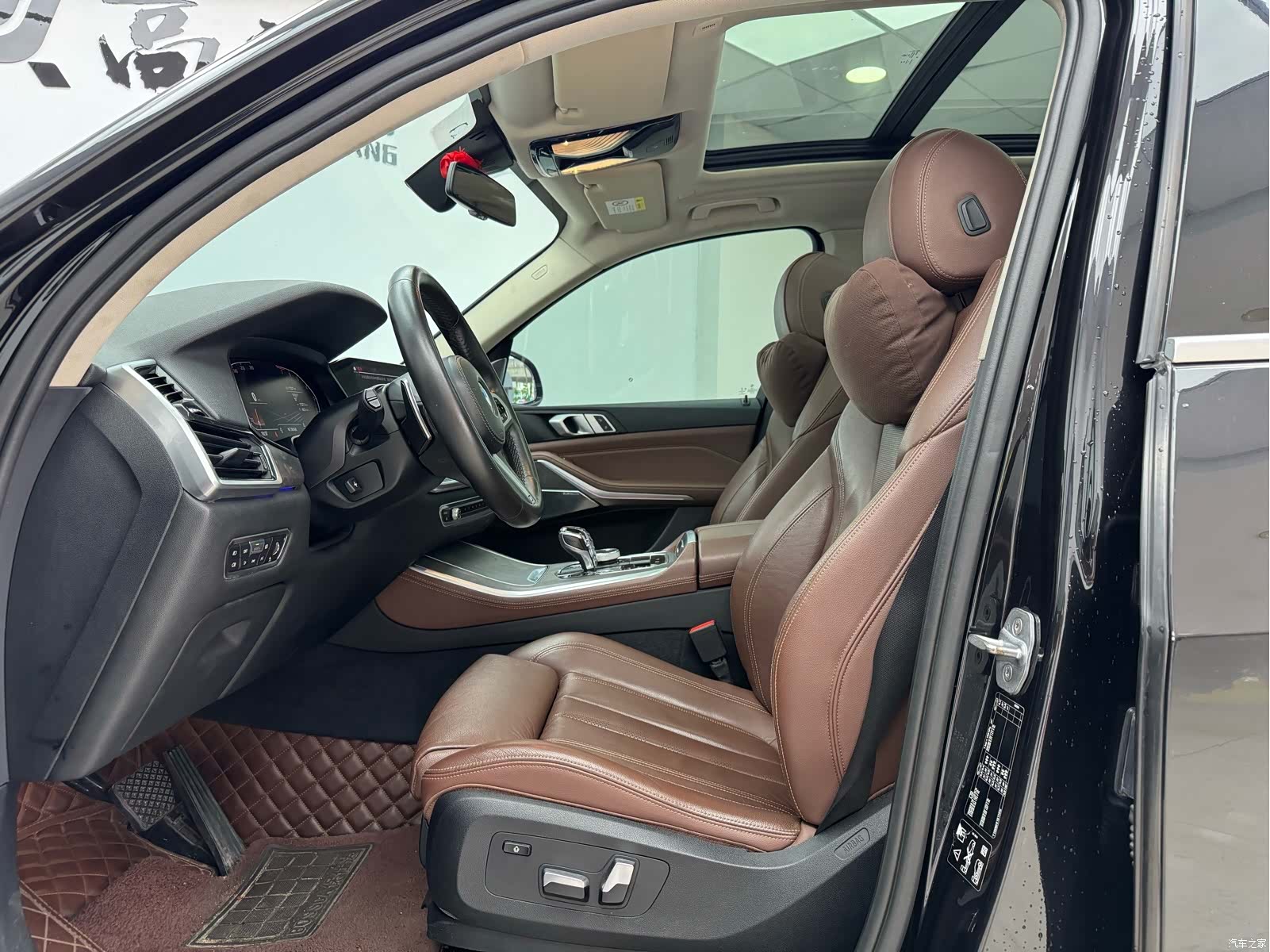 BMW X5, 2019 все фото