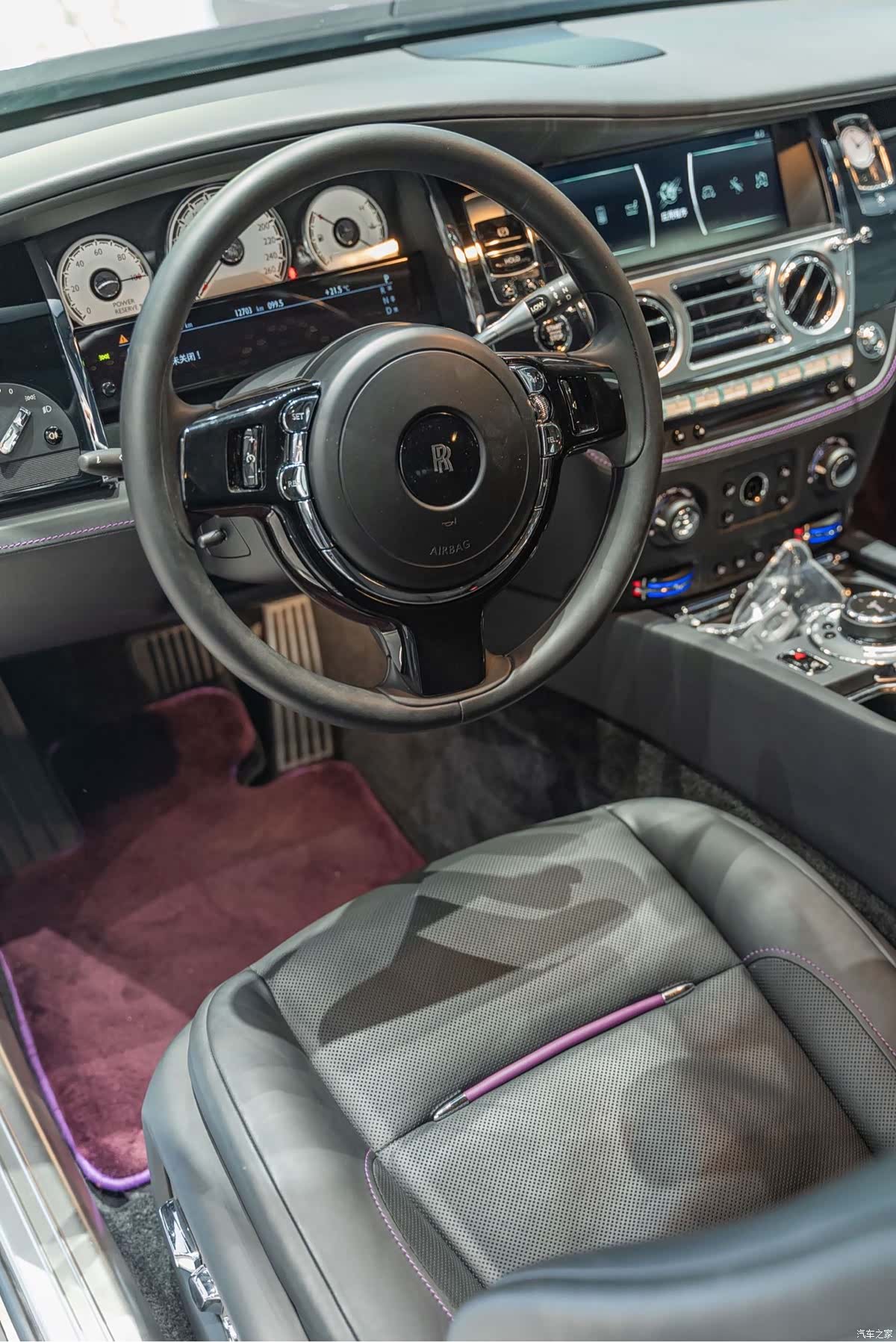 Rolls-Royce Wraith, 2018 11