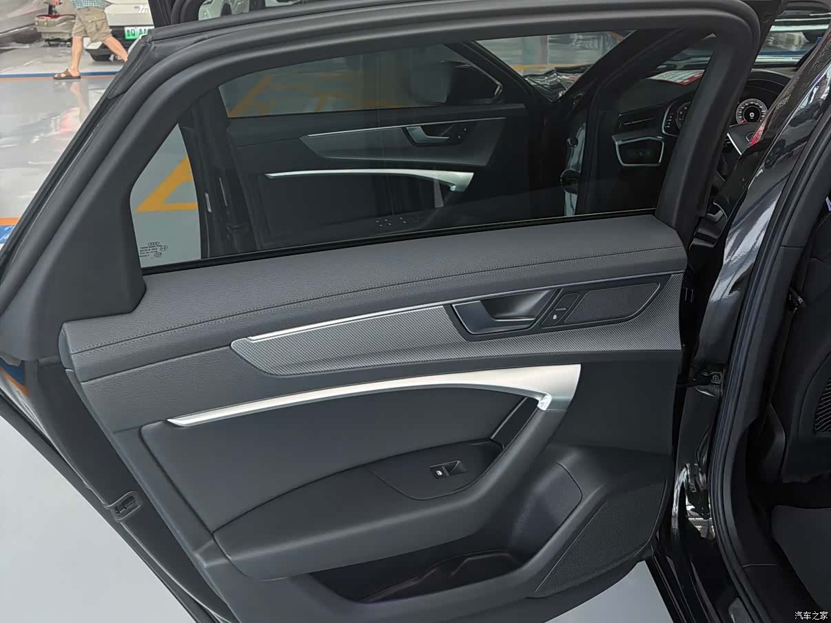 Audi A6L, 2021 14