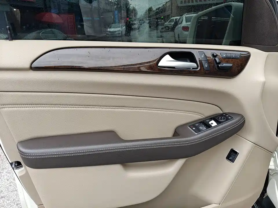 Mercedes-Benz M class Mercedes-Benz M class