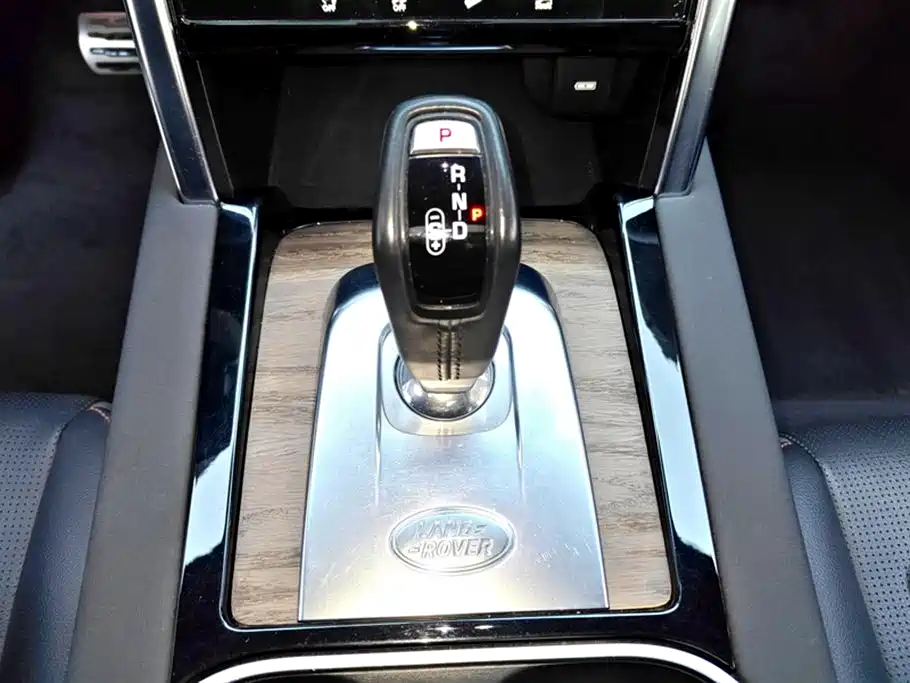 Land Rover Discover sports