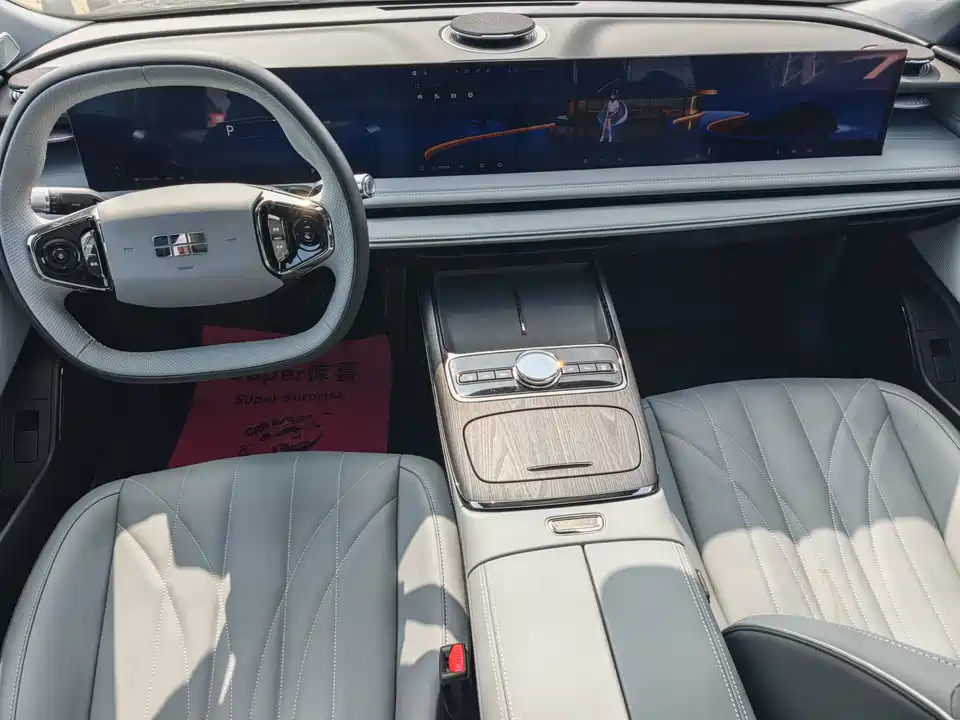 Geely Galaxy Galaxy E8