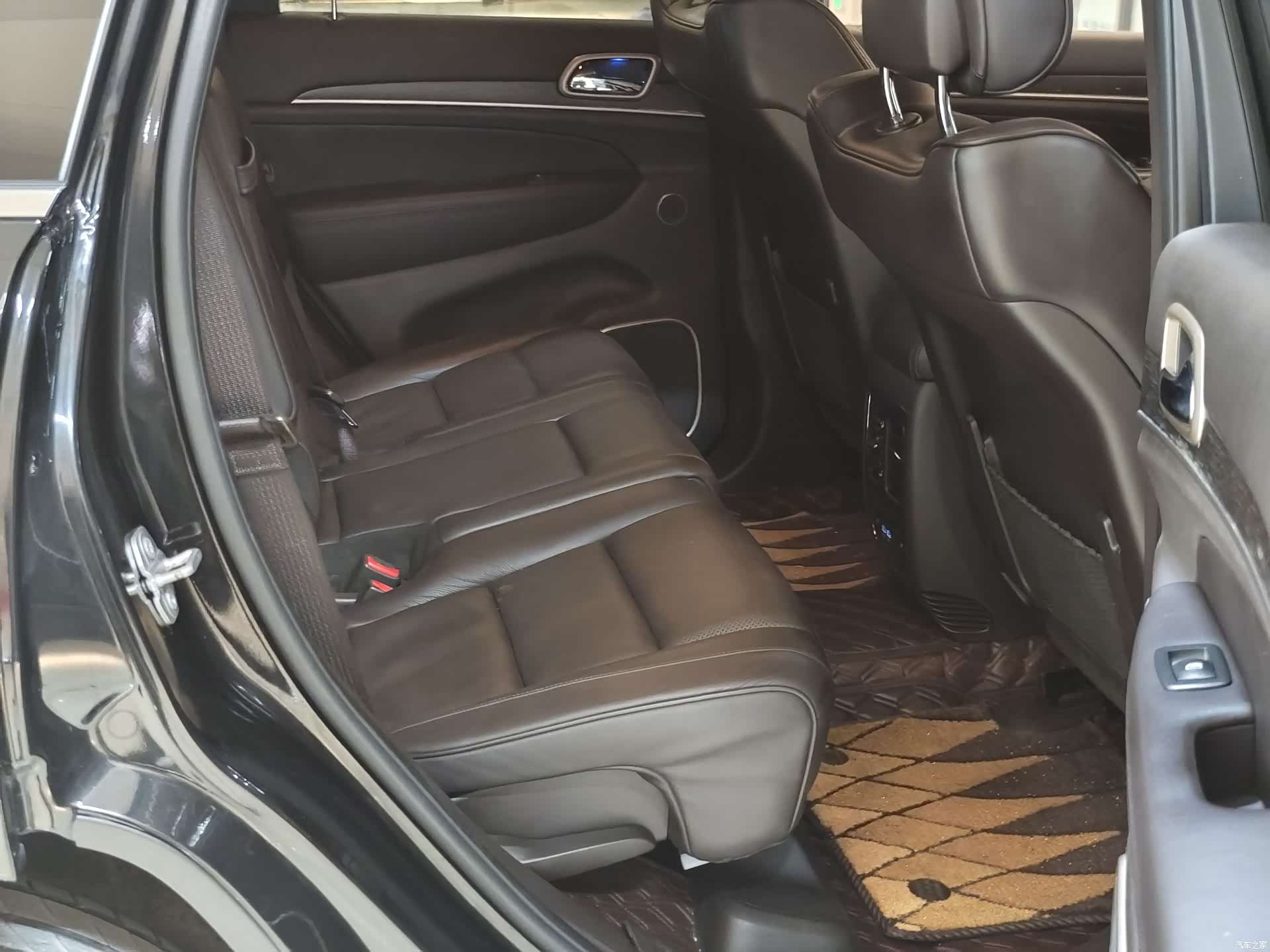Jeep Grand Cherokee, 2018 14