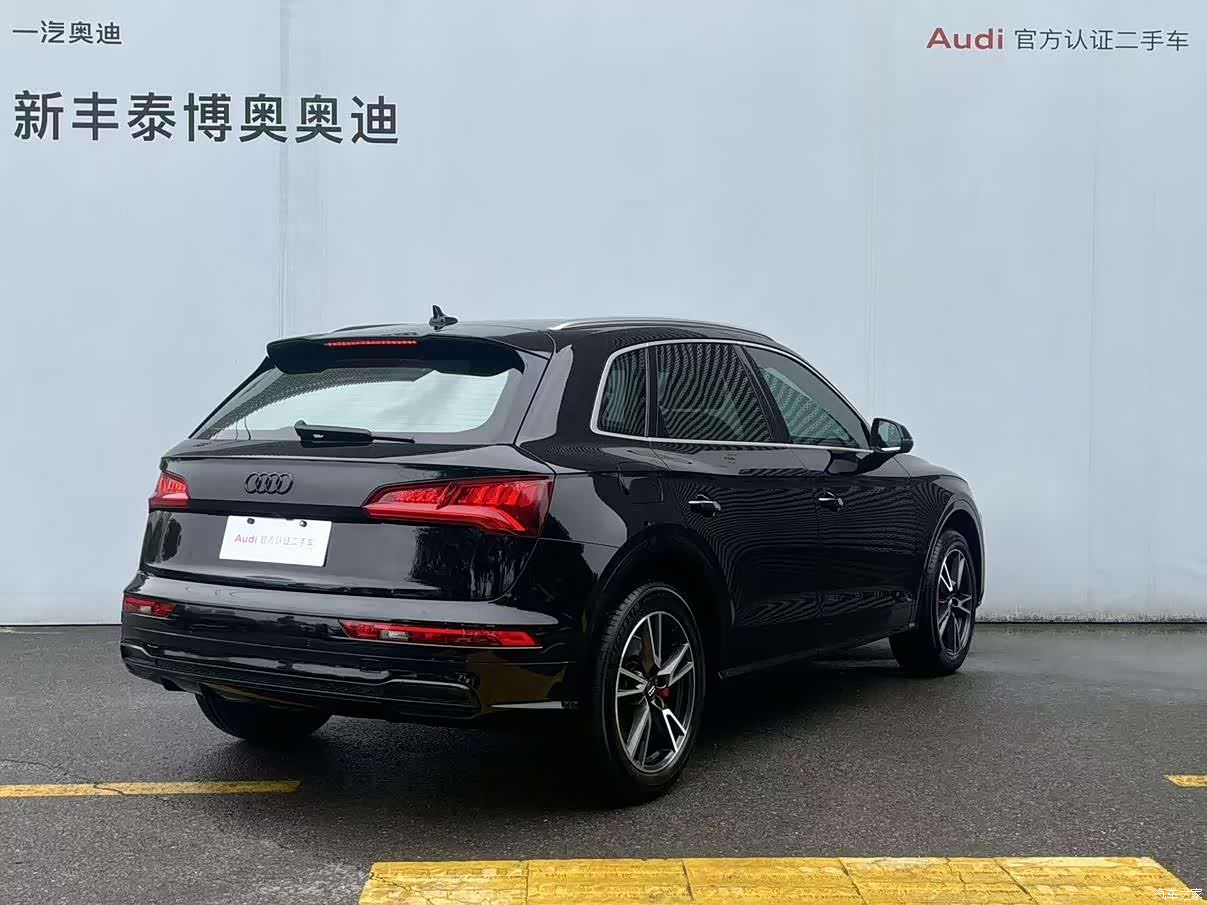 Audi Q5L, 2019 6