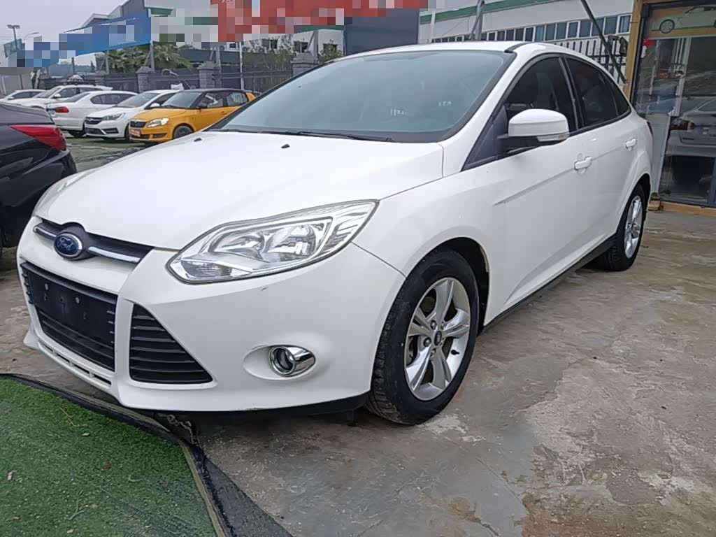 Ford Focus 2012 1.6L AT