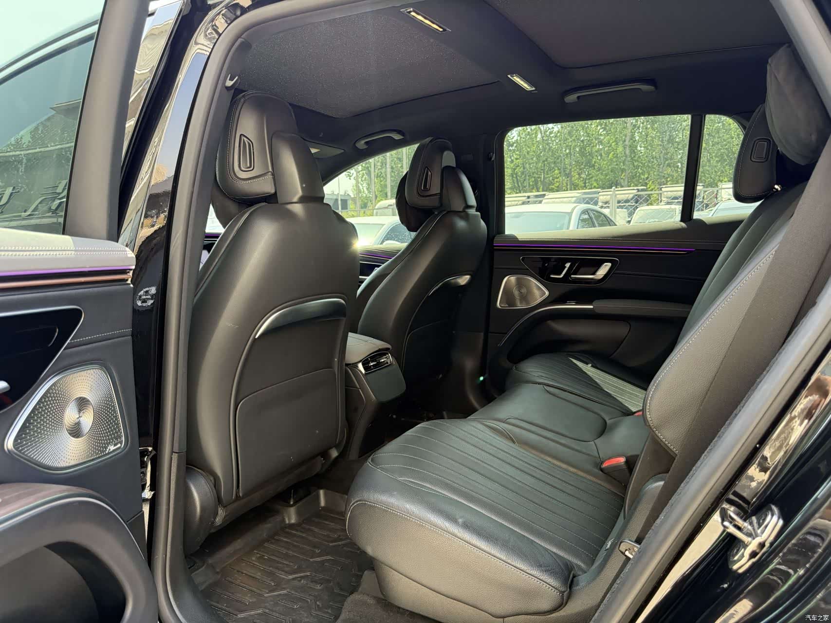 Mercedes-Benz EQS, 2023 10