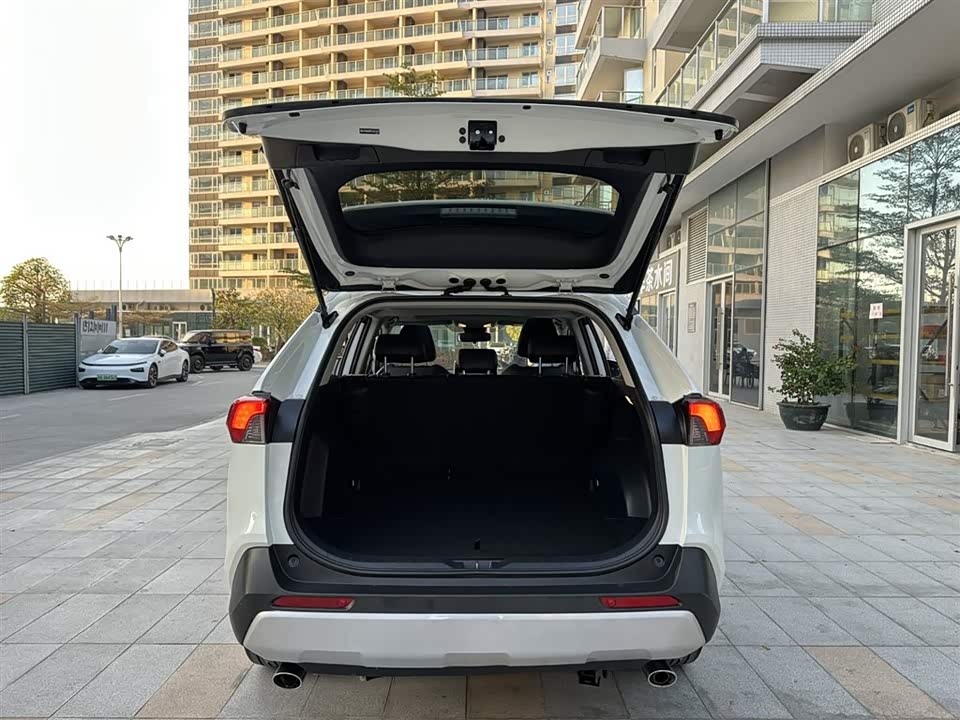 Toyota RAV4 Rongfang