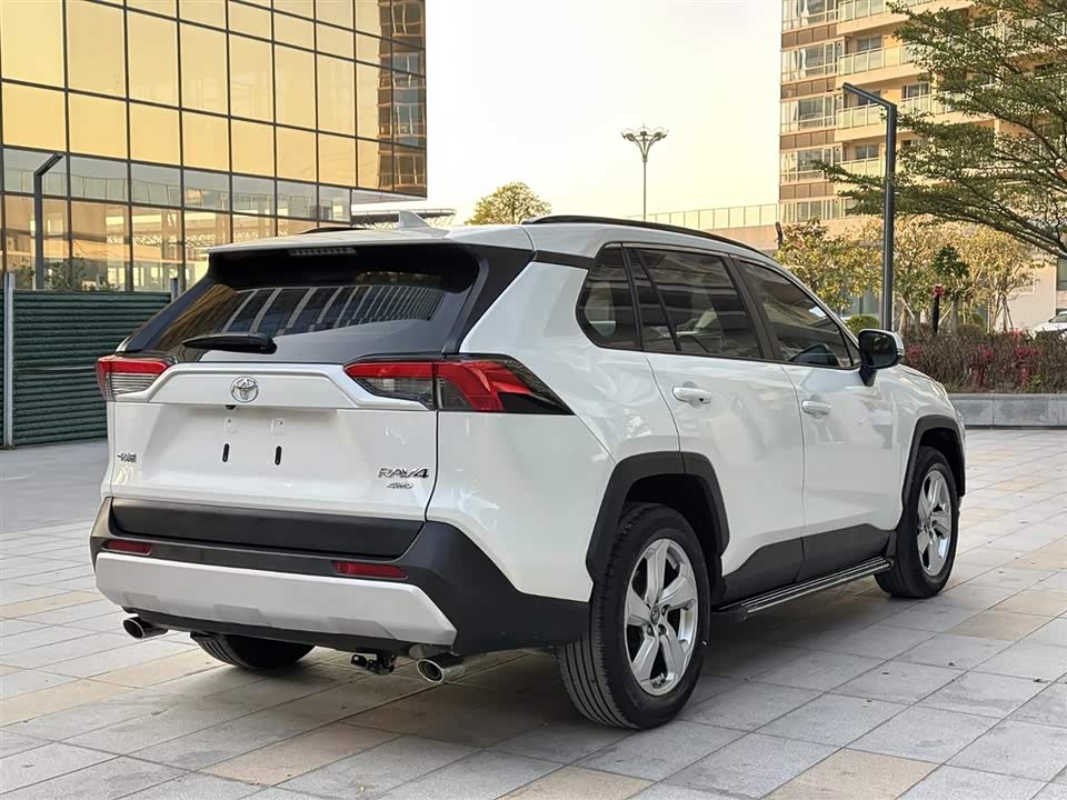Toyota RAV4 Rongfang