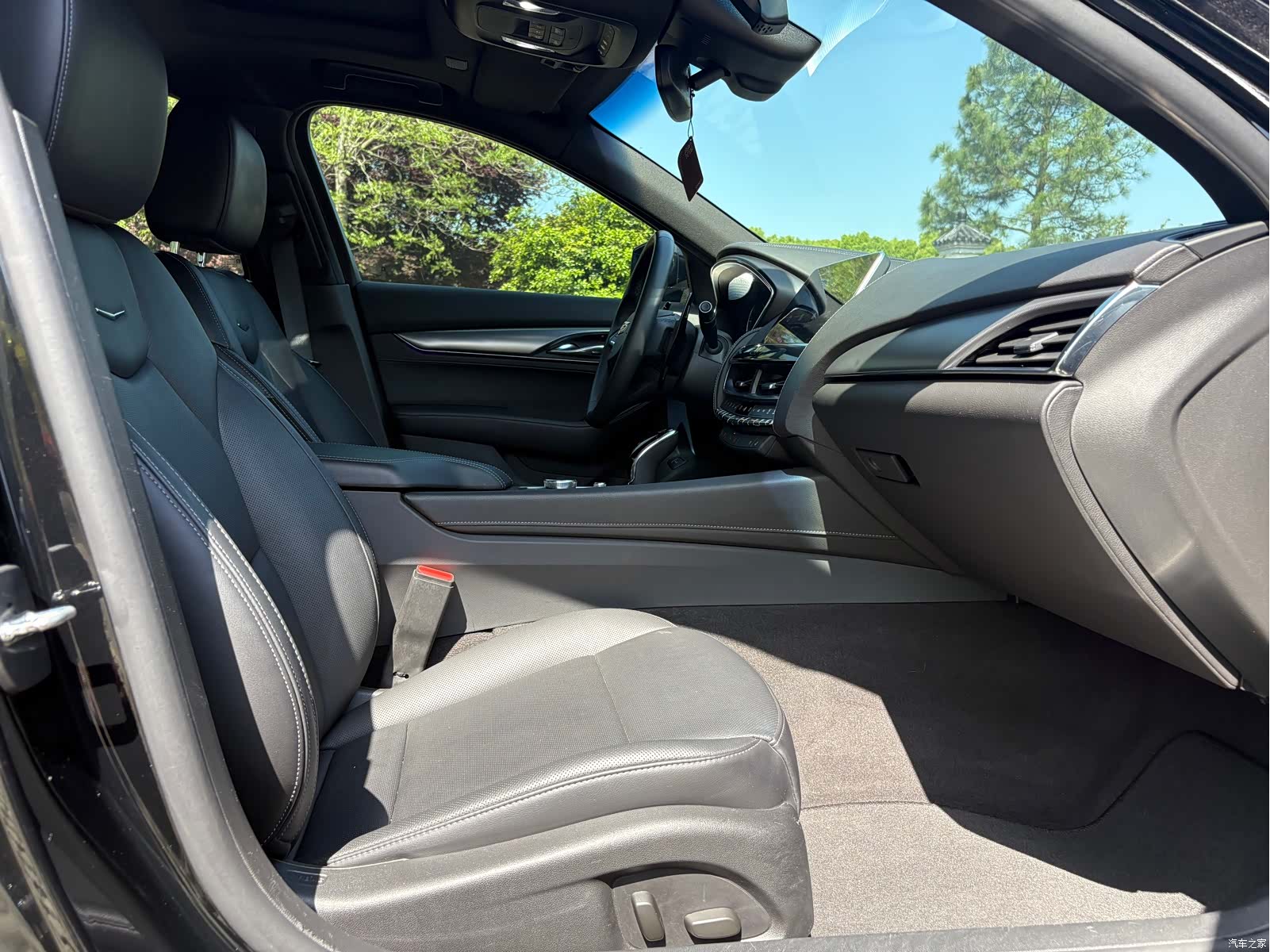 Cadillac CT5, 2022 21
