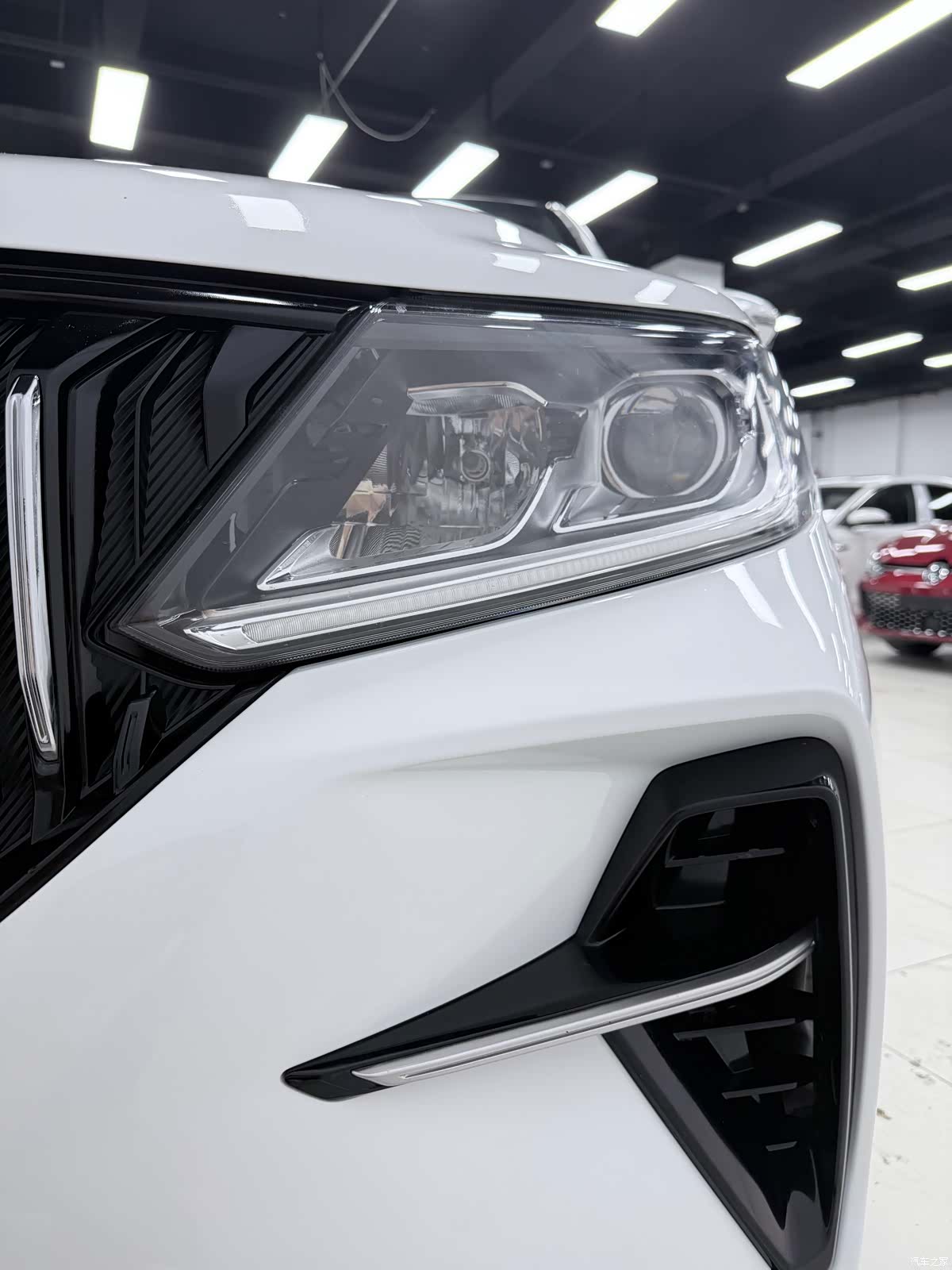Geely X6, 2022 7