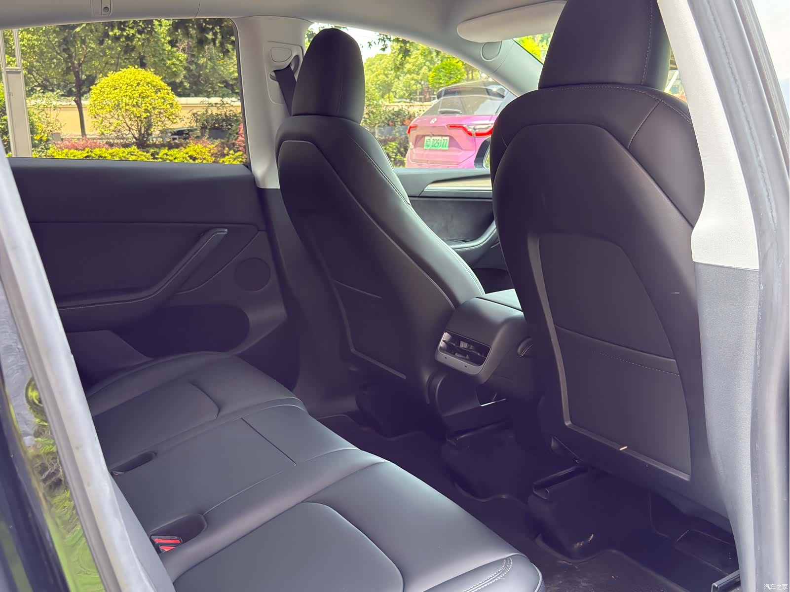 Tesla Model Y, 2023 6