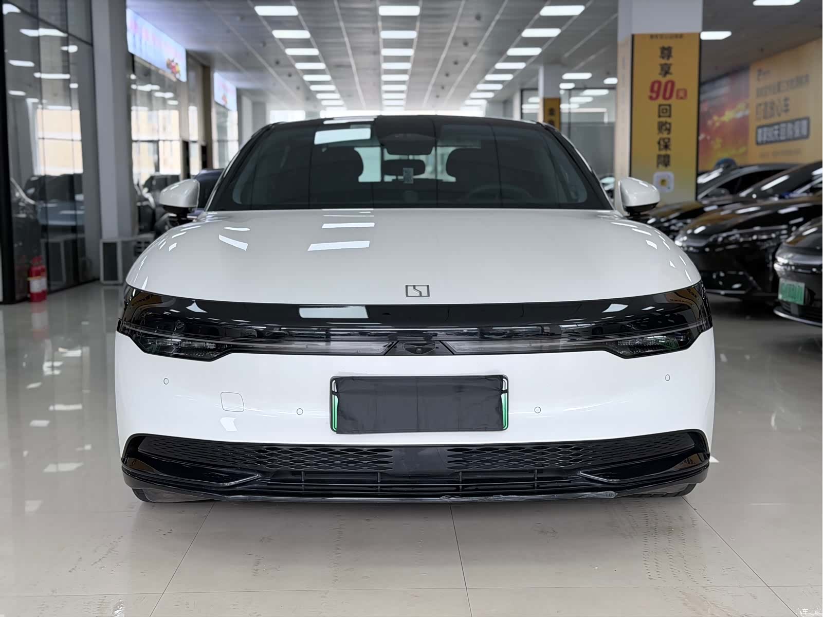 Zeekr 007, 2024 2
