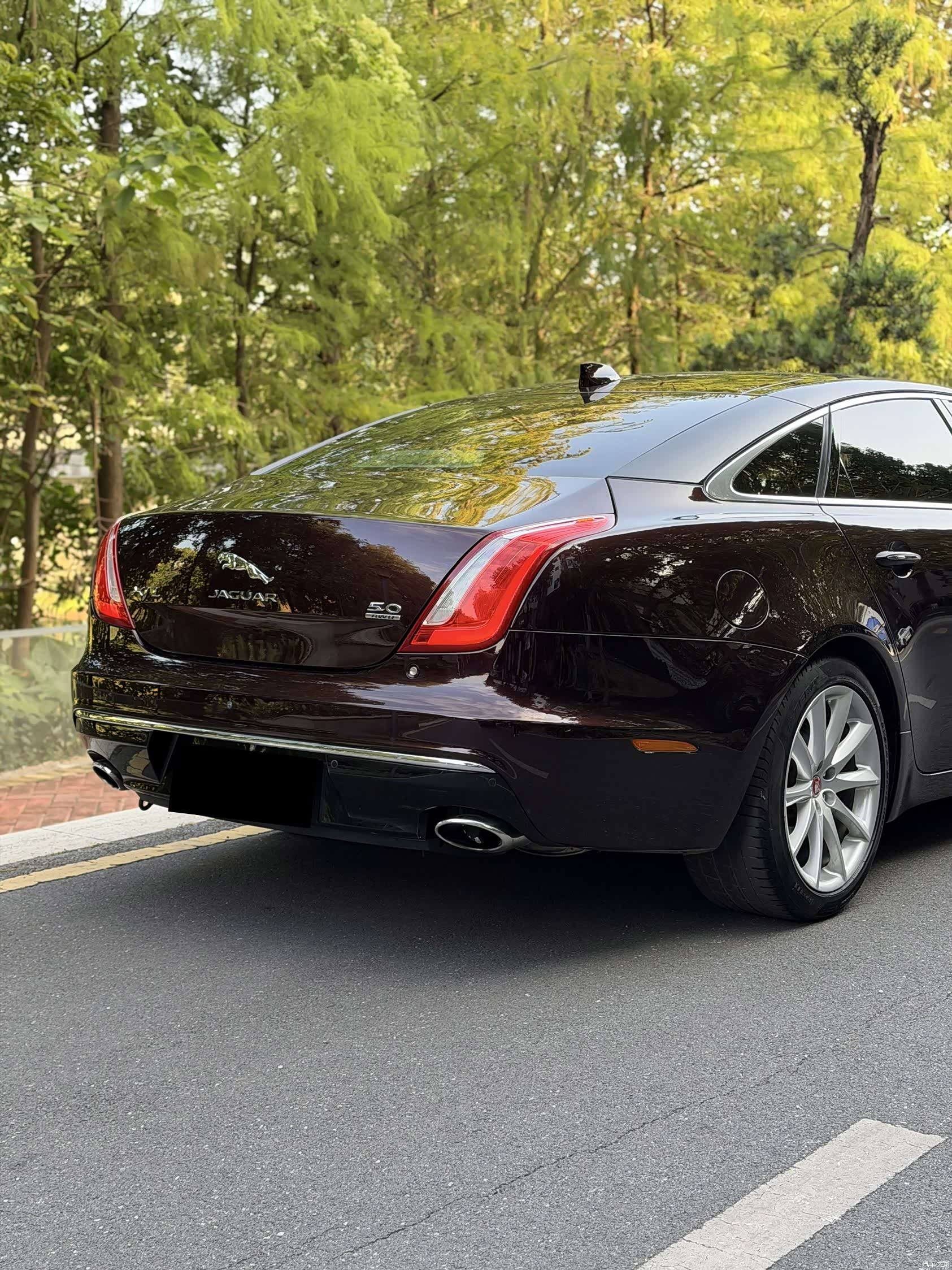 Jaguar XJ, 2017 4