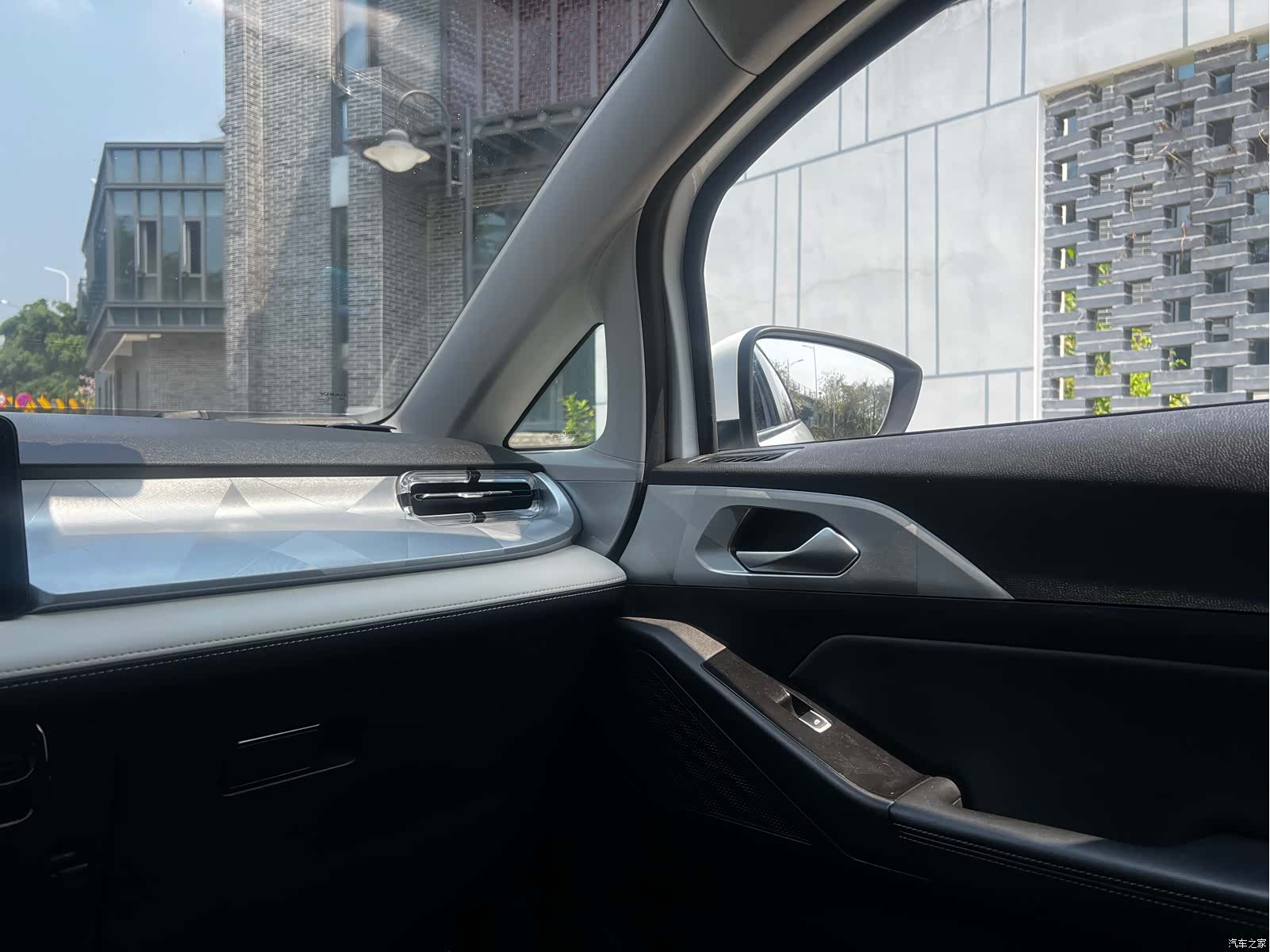 Geely E, 2022 32