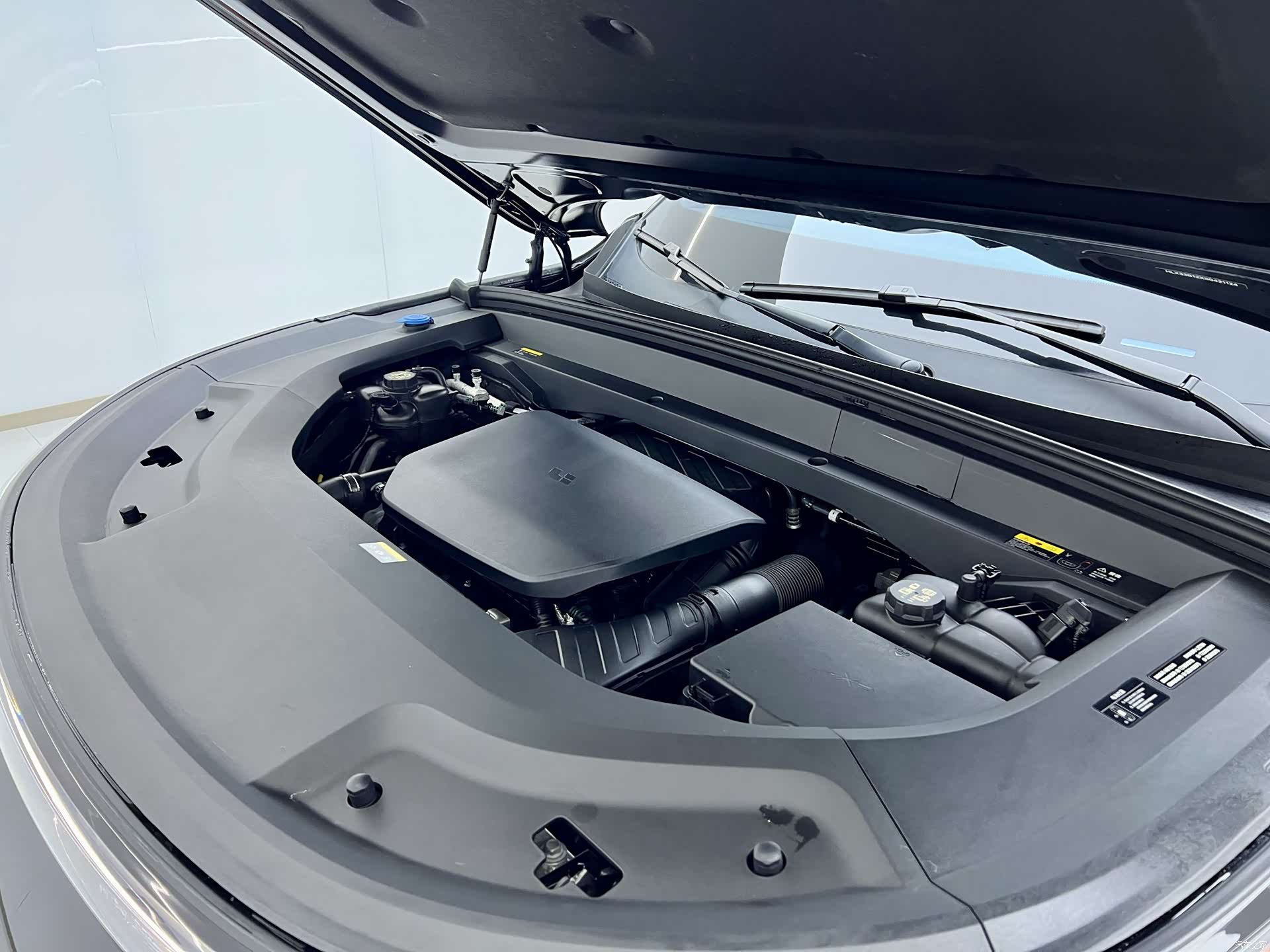 Li Auto L8, 2025 16
