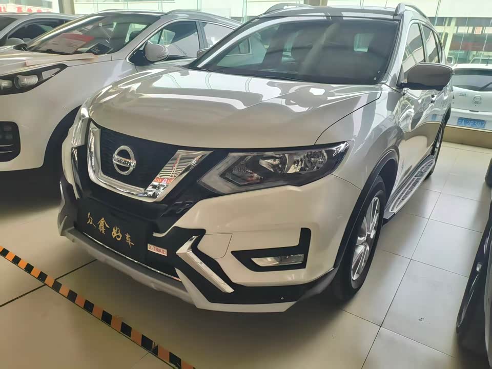 Nissan Qijun