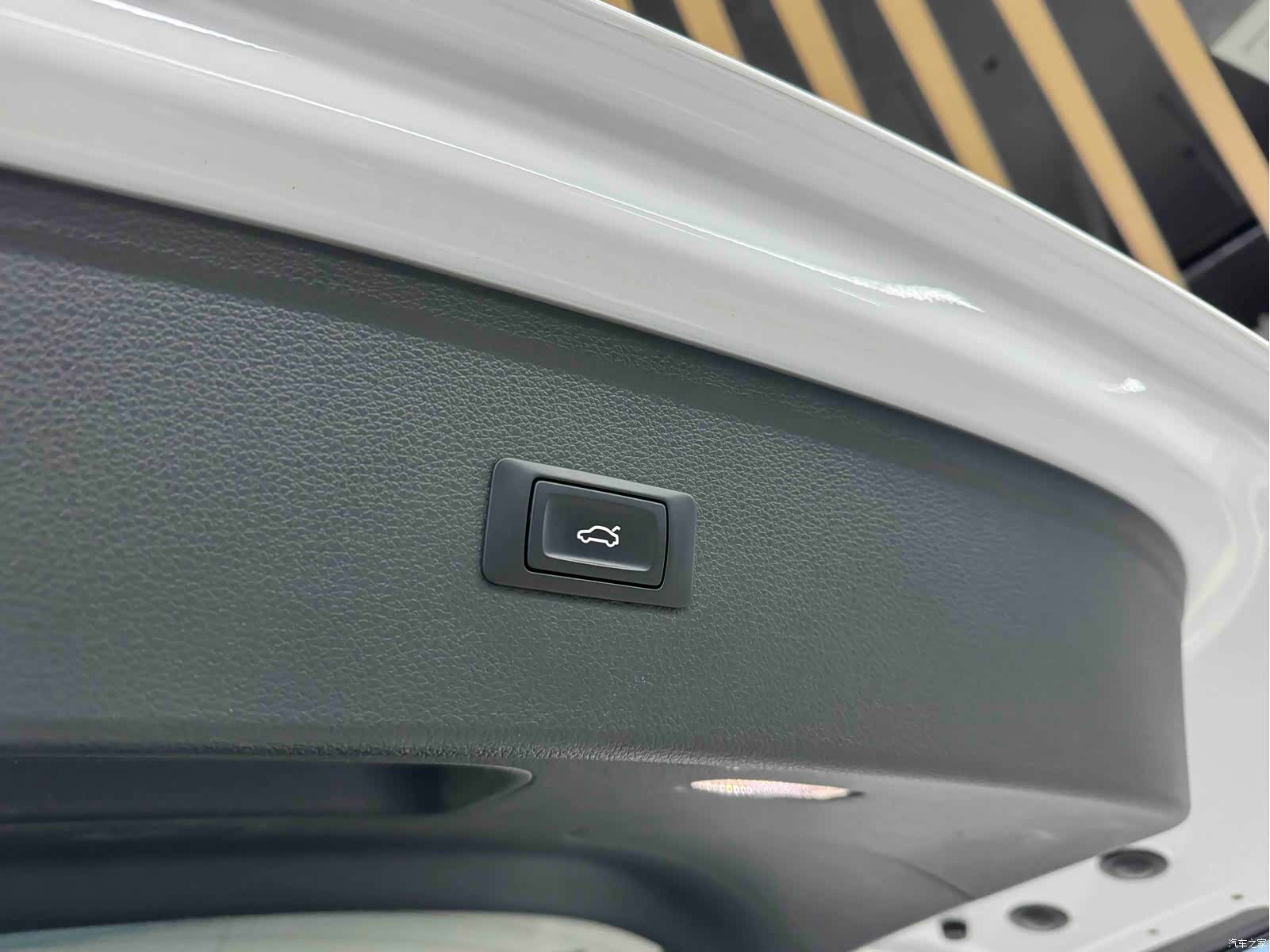 Audi Q5L, 2019 38