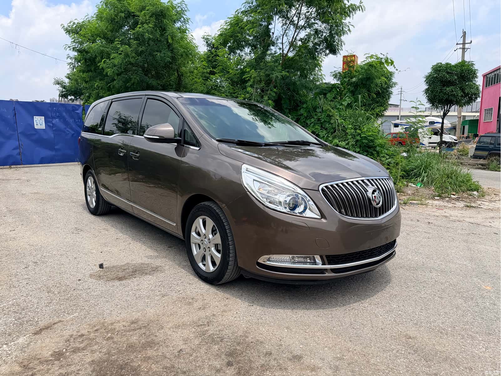 Buick GL8, 2015 3