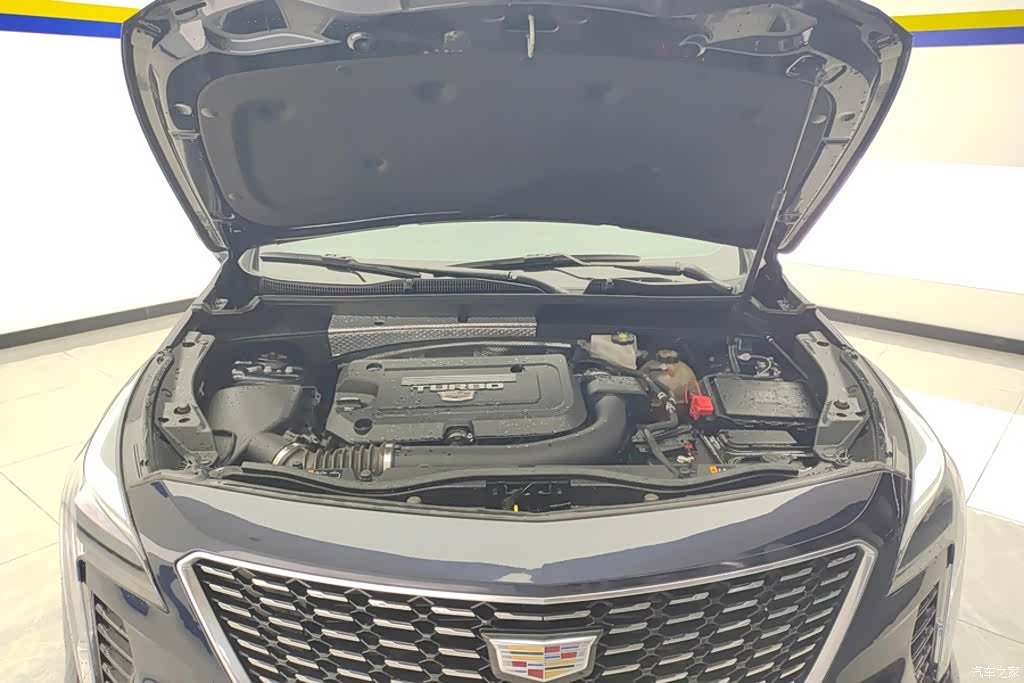 Cadillac XT4, 2021 10