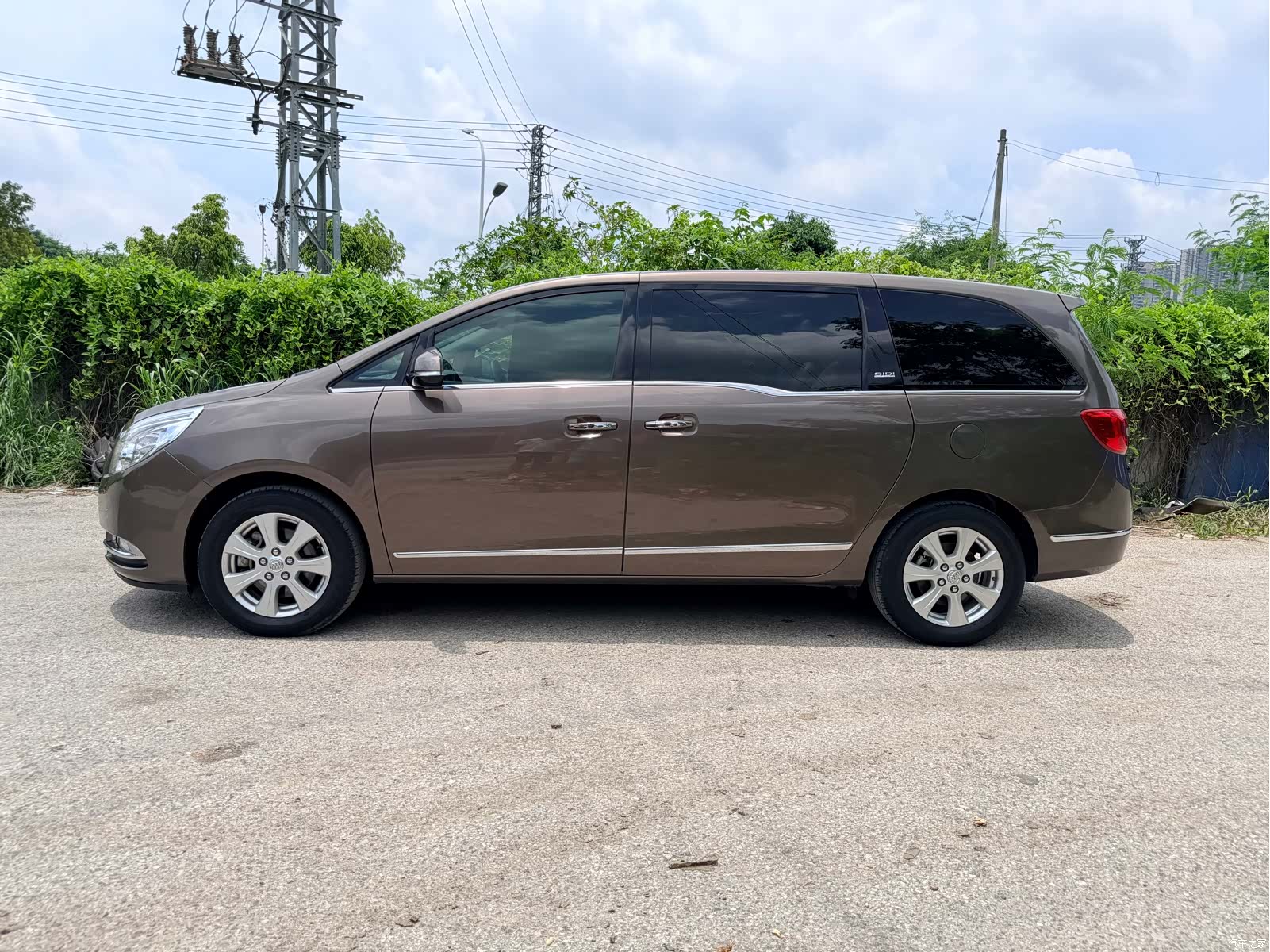 Buick GL8, 2015 4