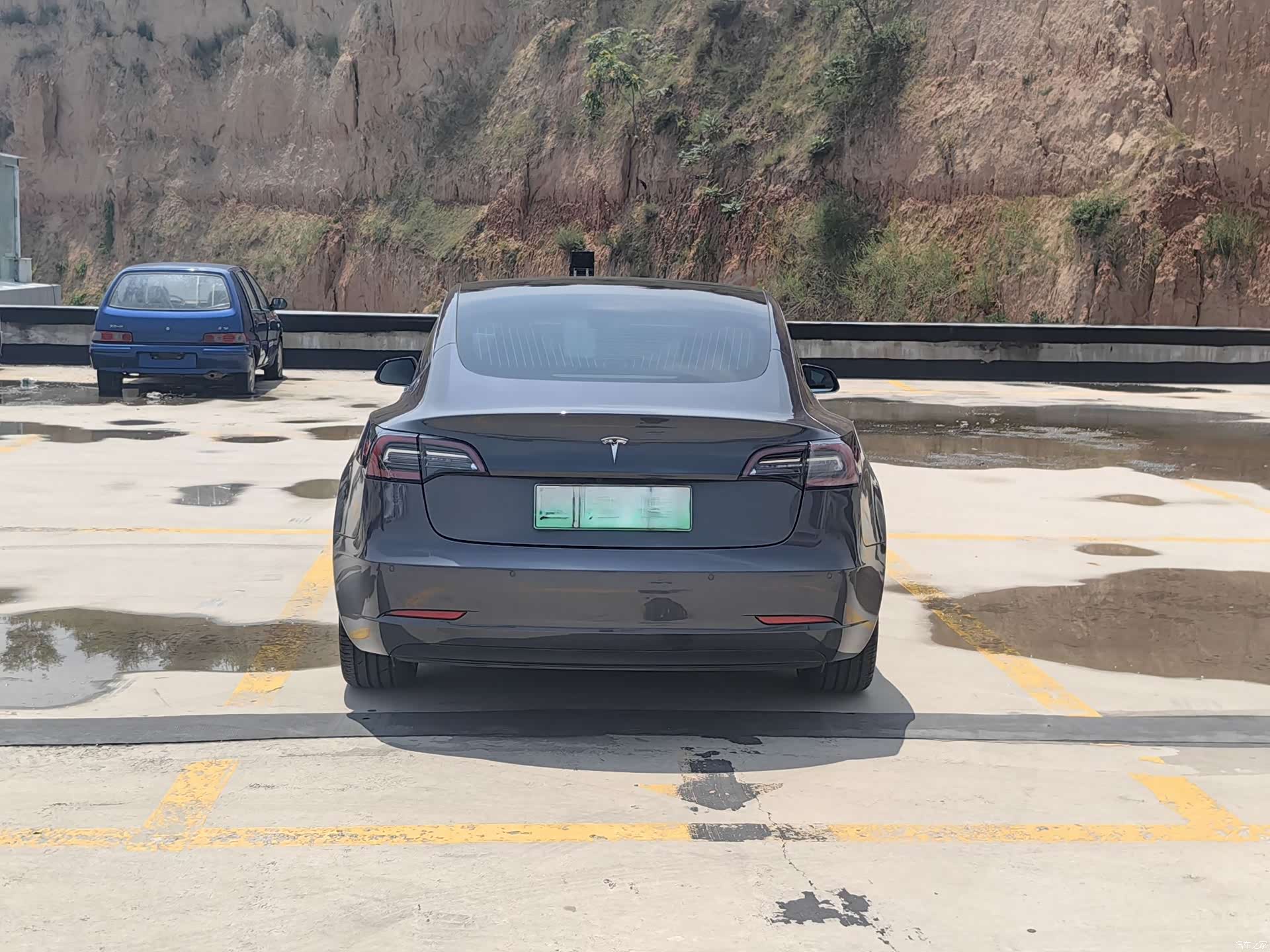 Tesla Model 3, 2020 9
