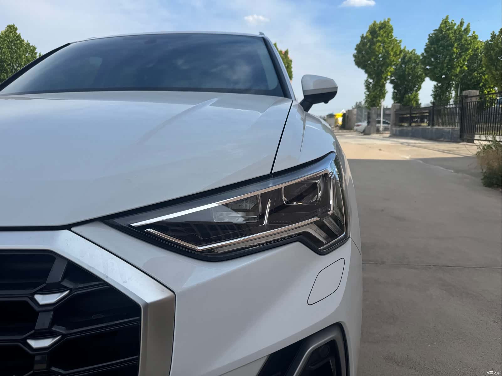 Audi Q3, 2023 4
