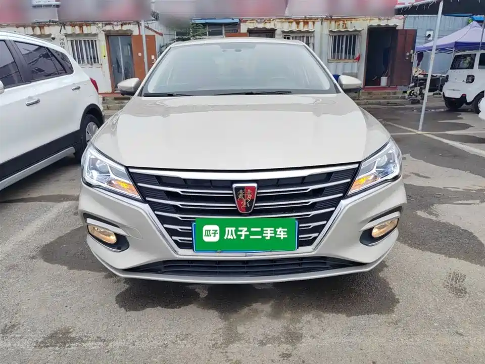 Roewe i5