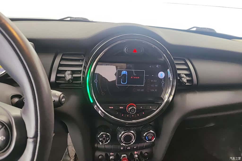 Mini ONE, 2018 13