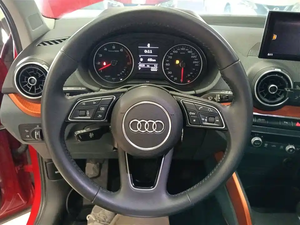 Audi Q2L Audi Q2L