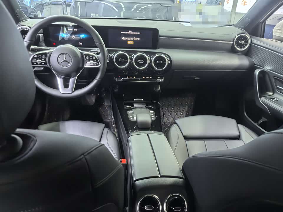 Mercedes-Benz Class A Mercedes-Benz Class A
