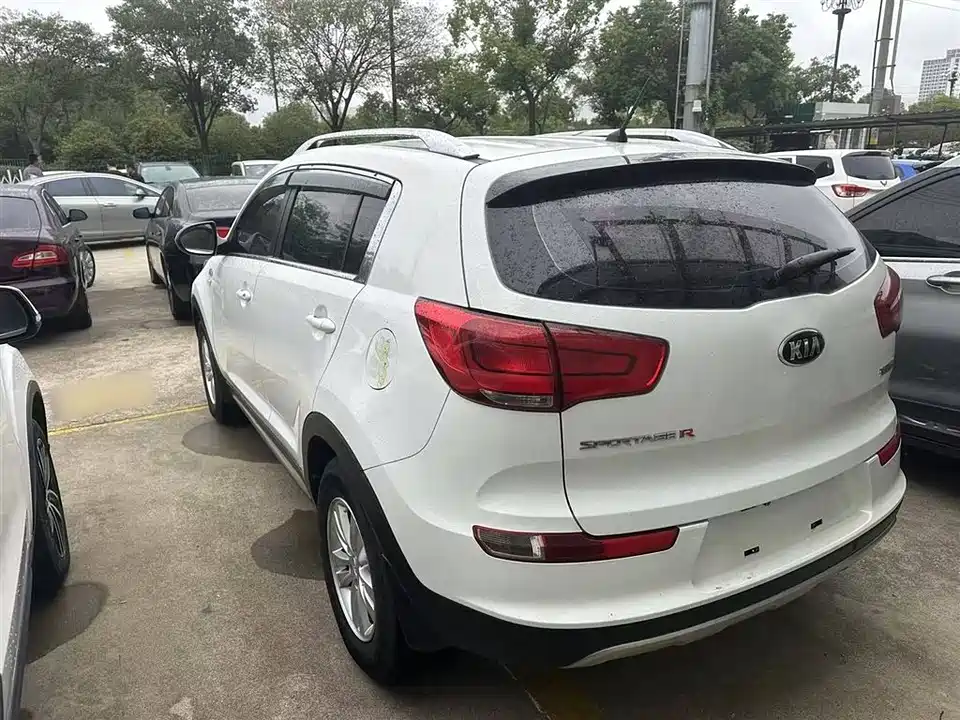 Kia Smart running