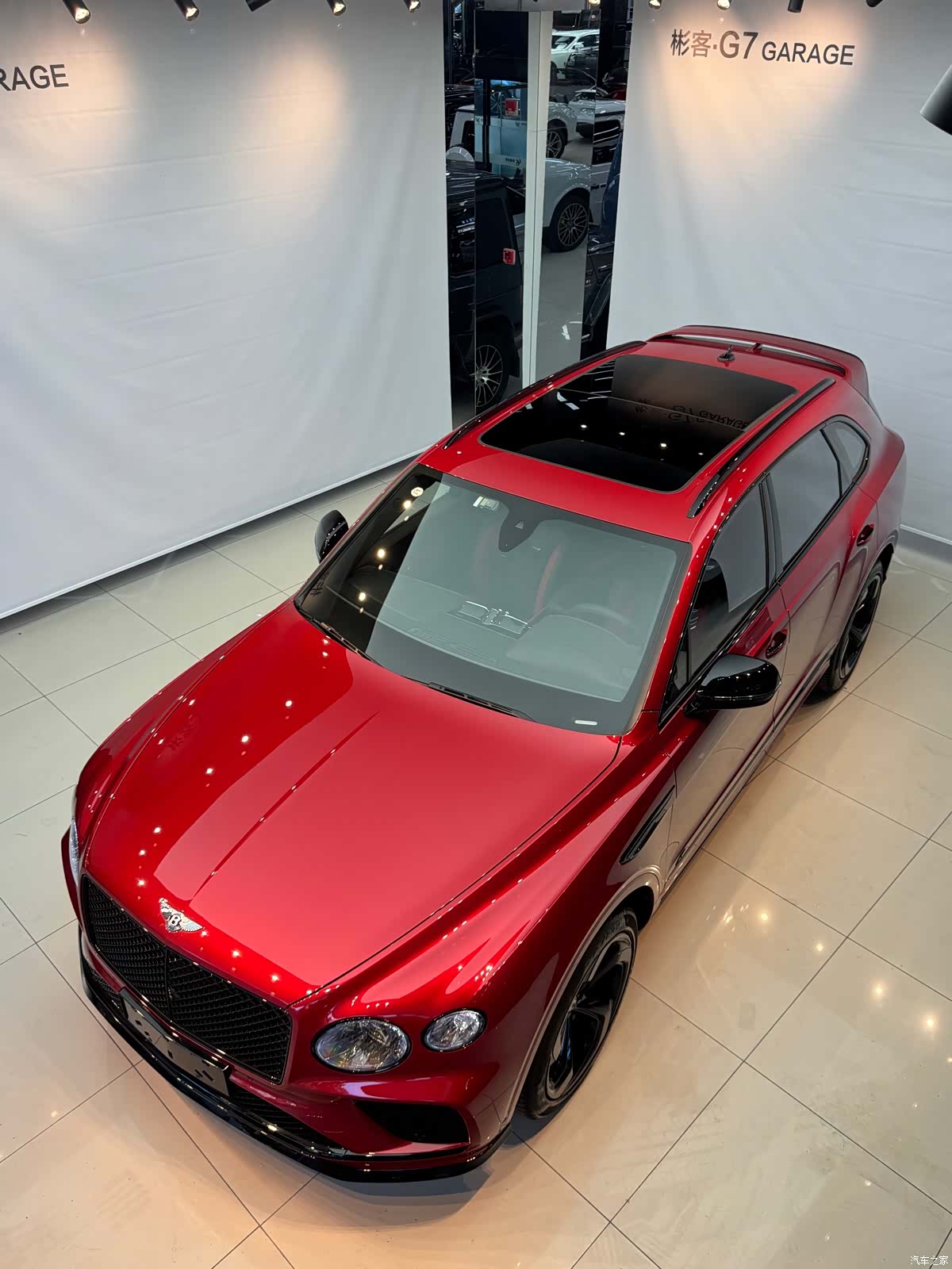Bentley Bentayga, 2022 все фото