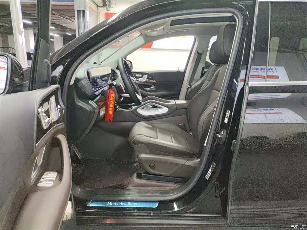 Mercedes-Benz GLS, 2023 все фото