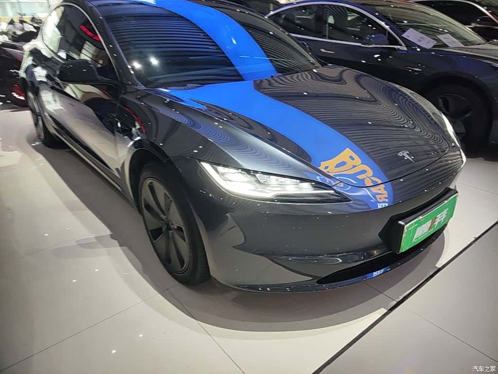 Tesla Model 3, 2024 4