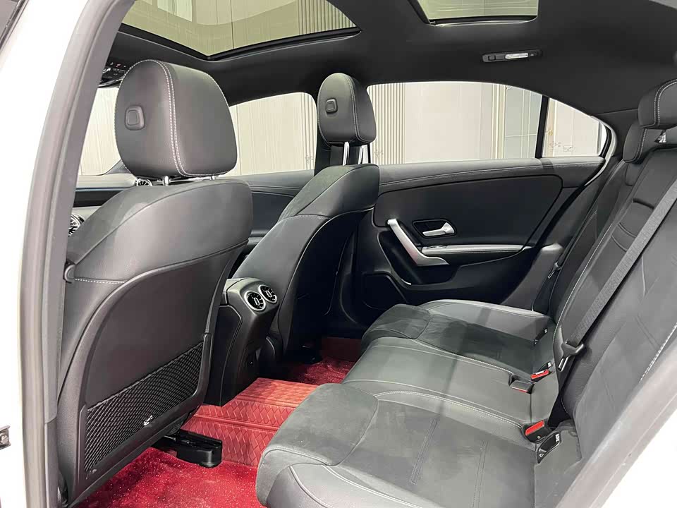 Mercedes-Benz Class A Mercedes-Benz Class A