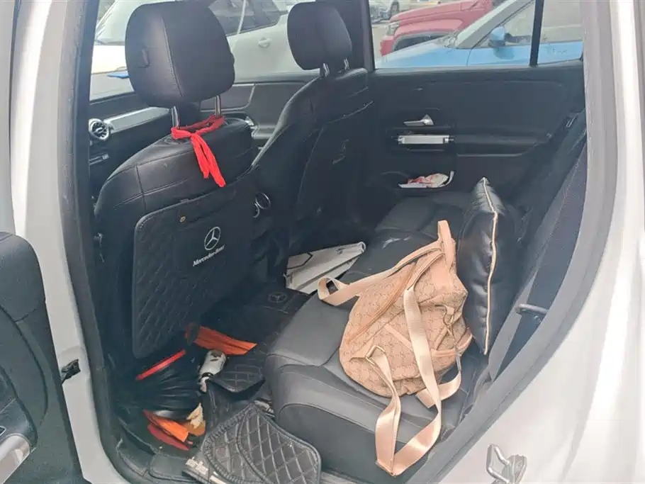 Mercedes-Benz GLB Mercedes-Benz GLB