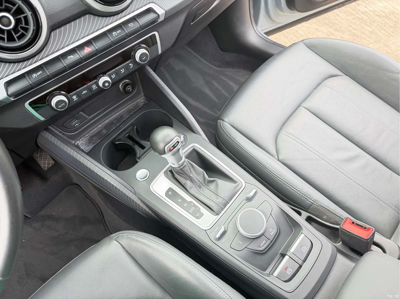 Audi Q2L, 2022 19