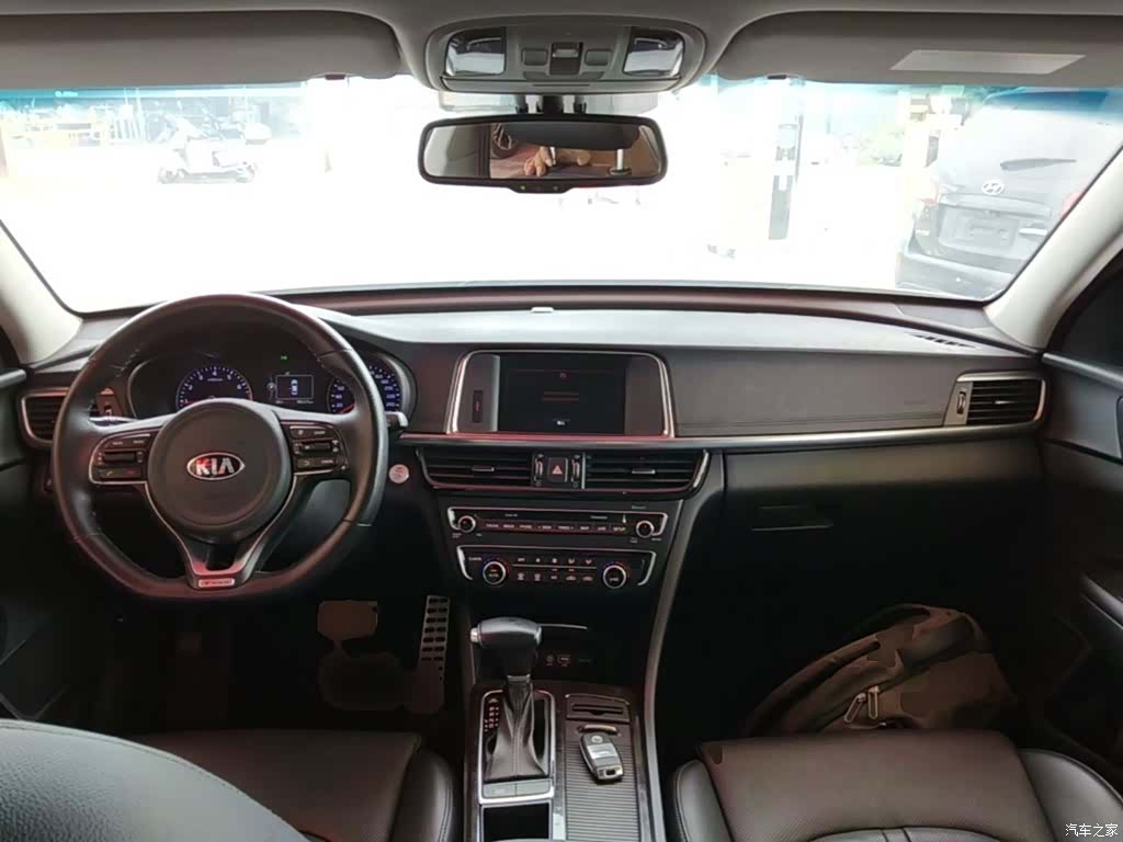 Kia K5, 2015 10