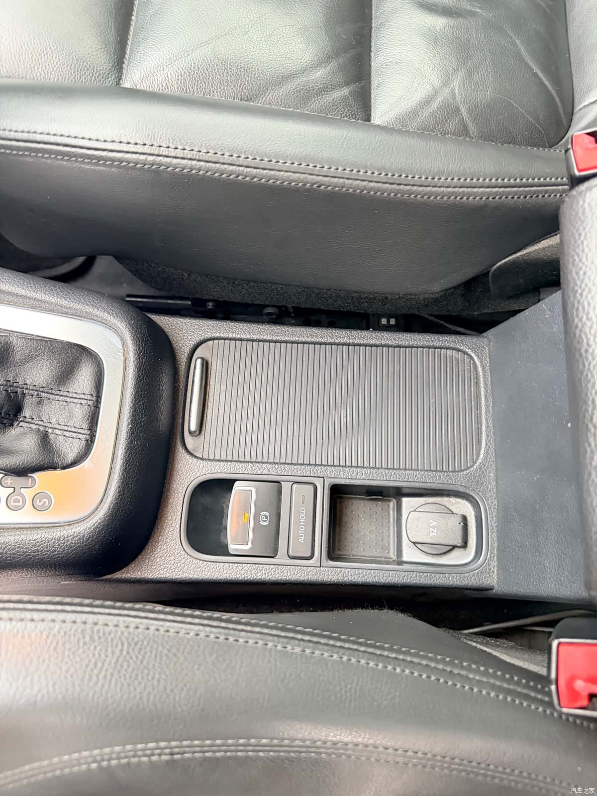 Volkswagen Xia, 2012 22