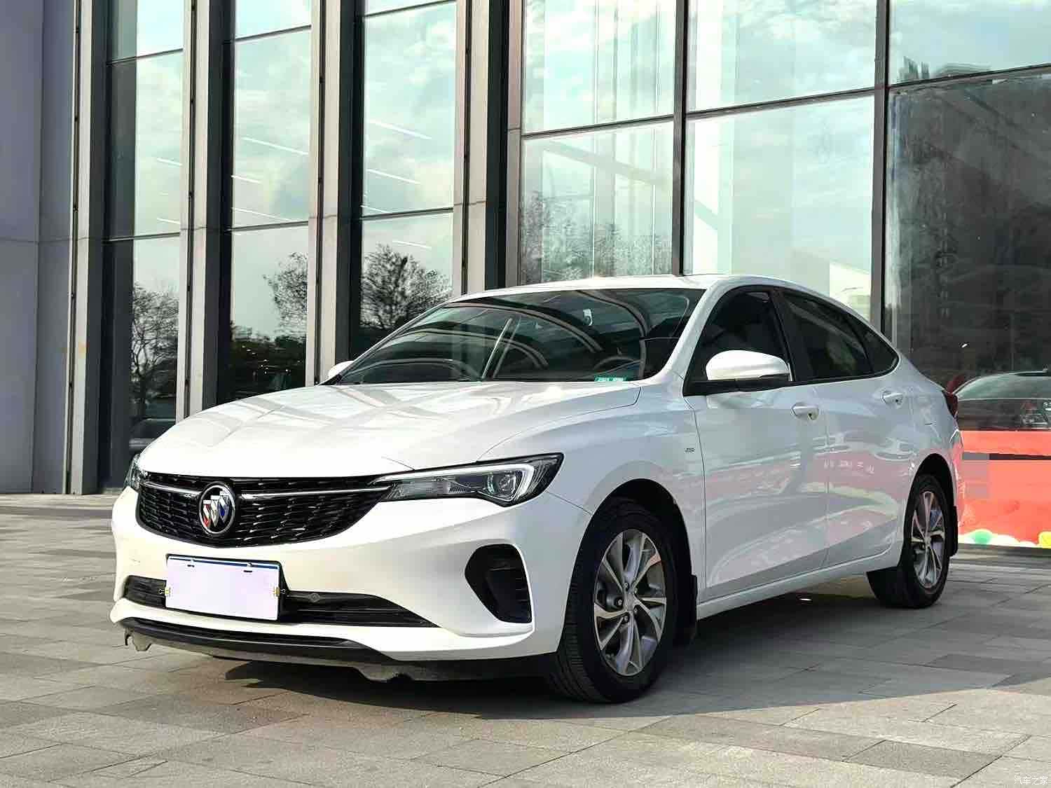 Buick Verano, 2022 1