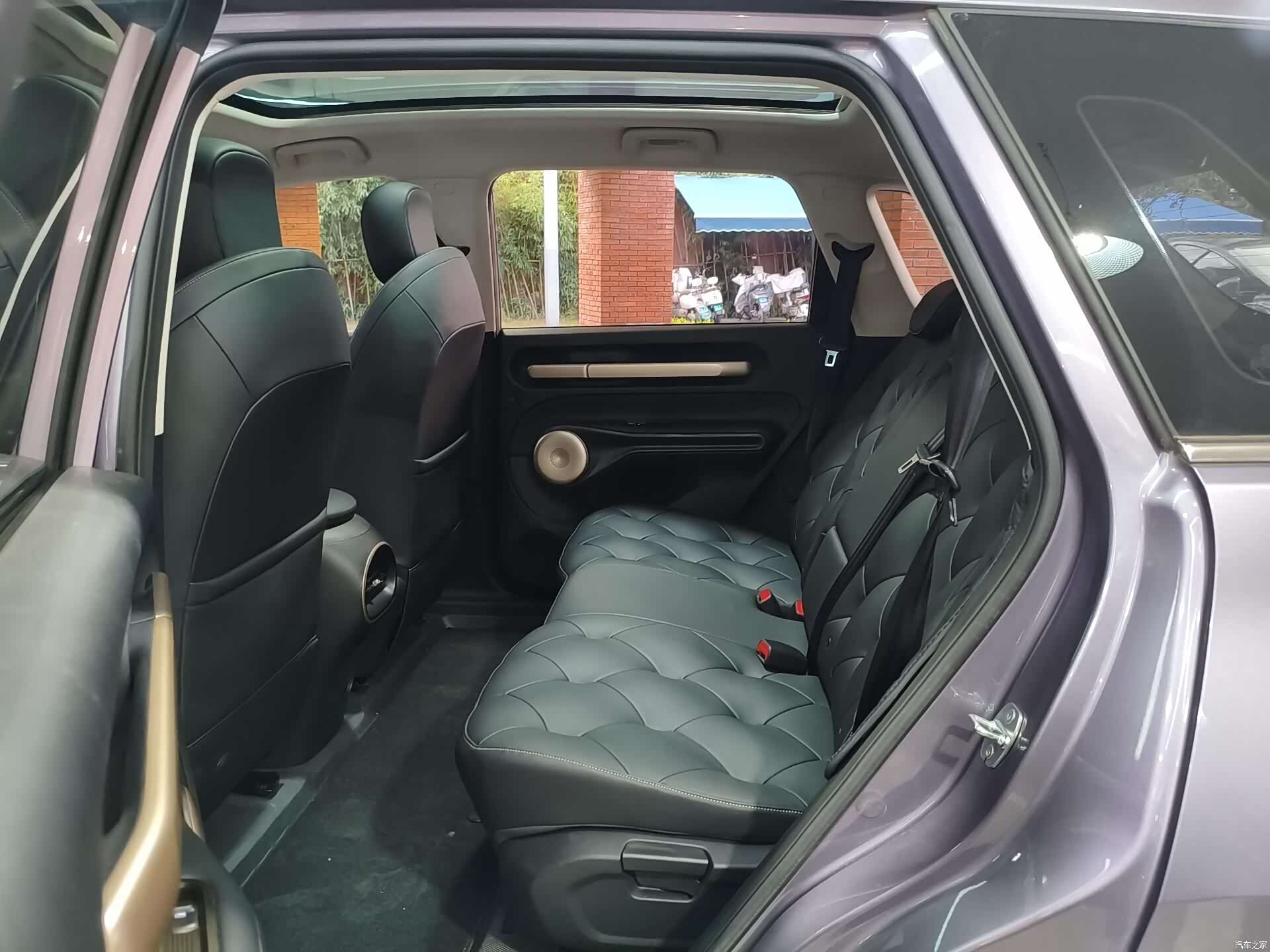 Wuling 460, 2023 11