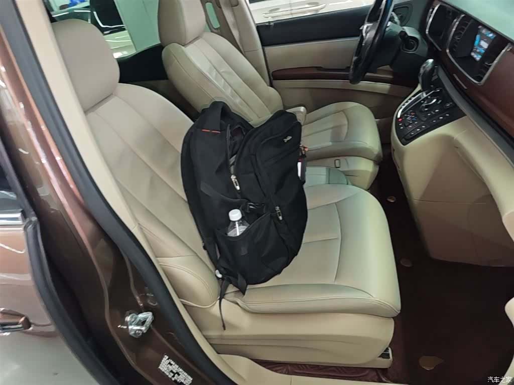 Buick GL8, 2020 25