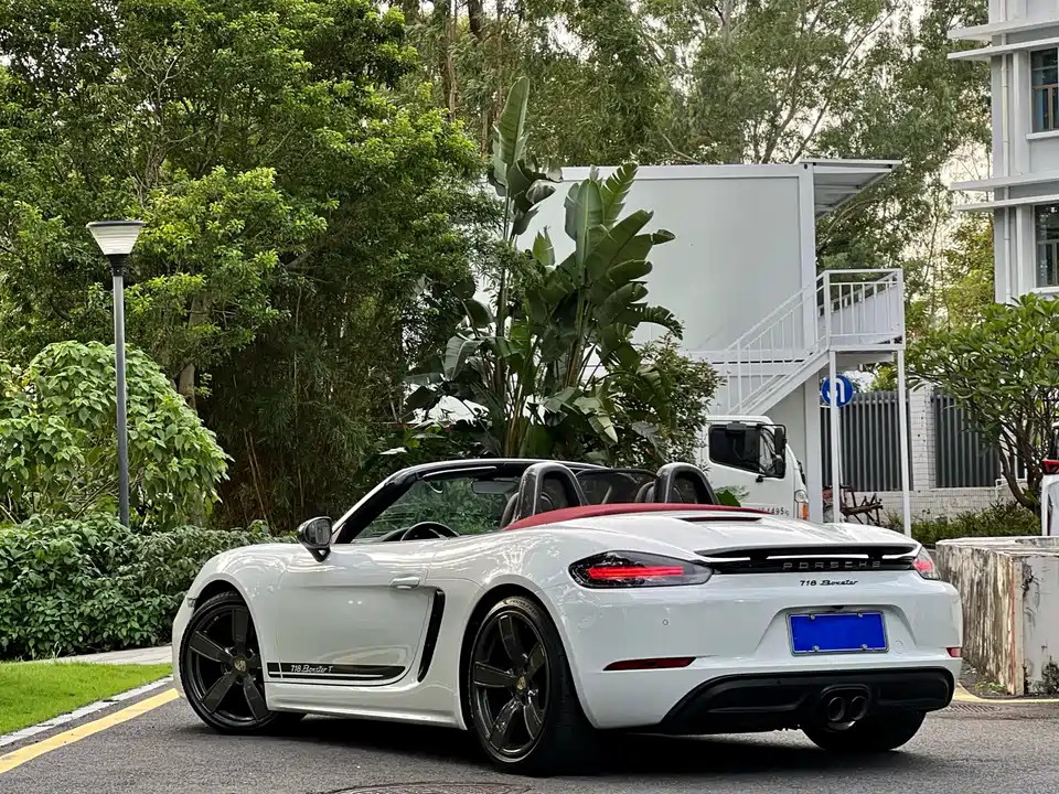 Porsche 718