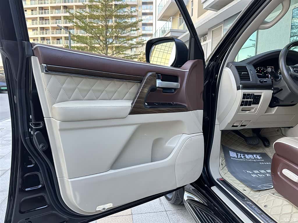 Toyota Land Cruiser, 2020 26