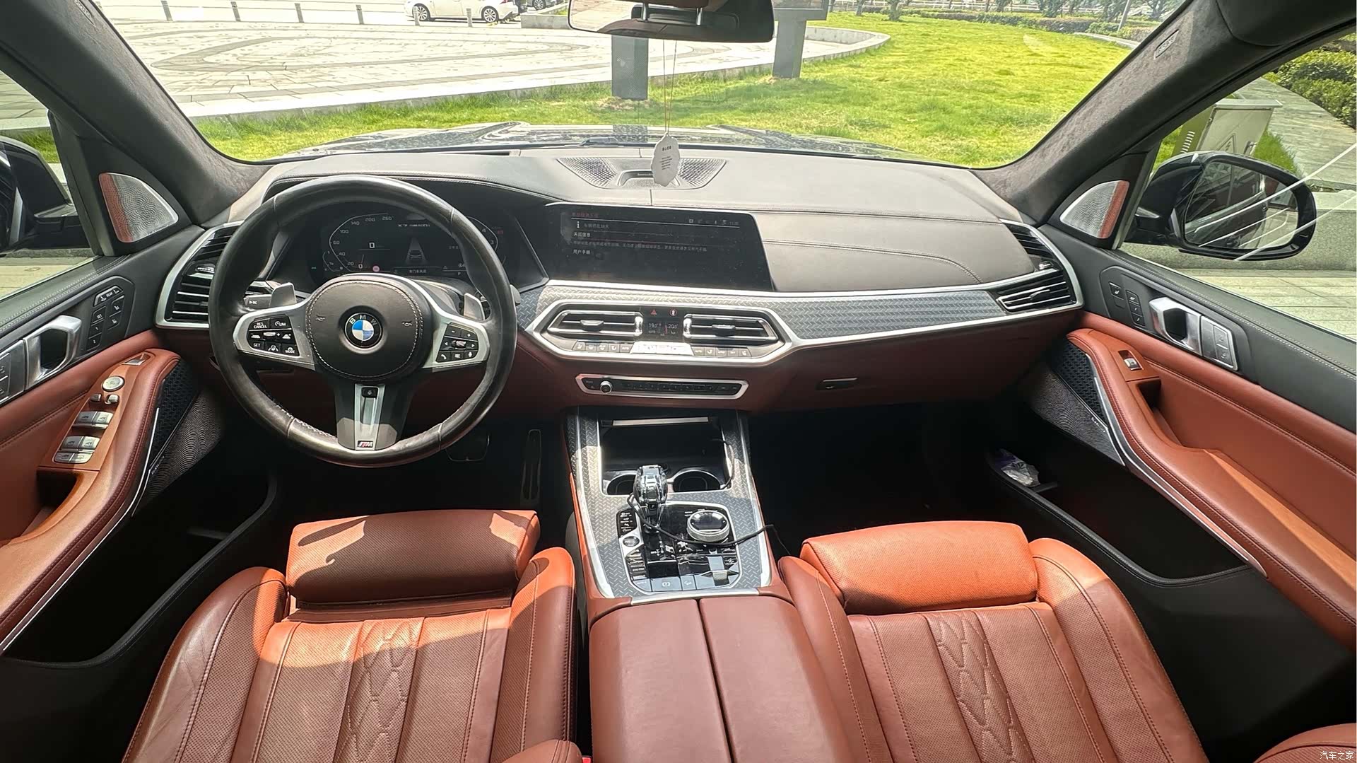 BMW X7, 2023 4