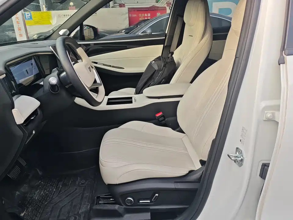 Geely Galaxy Galaxy L7