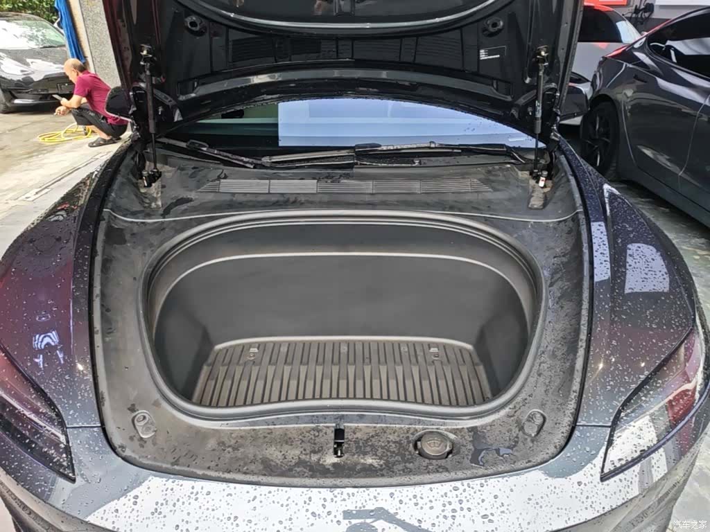 Tesla Model 3, 2024 20