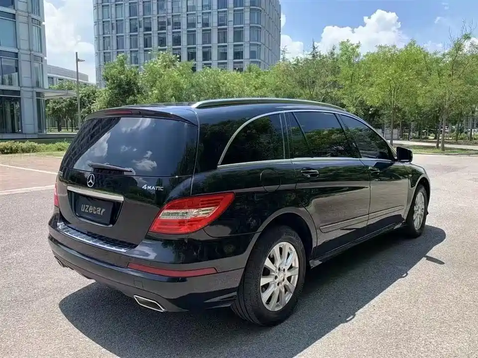 Mercedes-Benz R-class