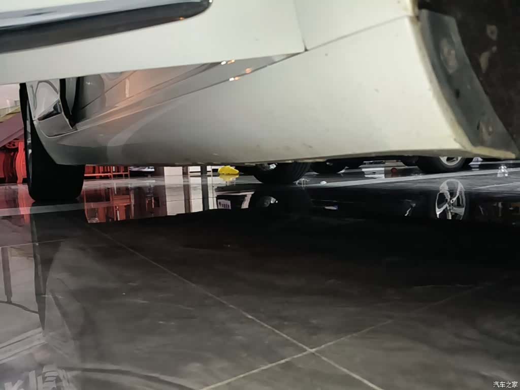 Cadillac XTS, 2019 21
