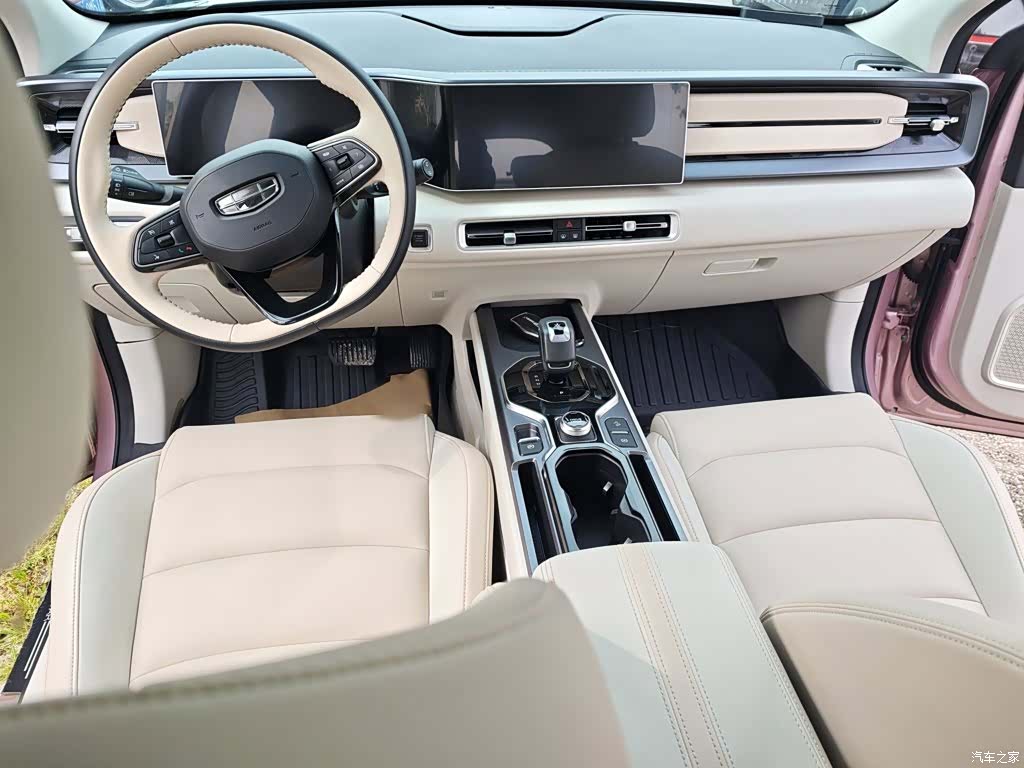 Geely Icon, 2022 17